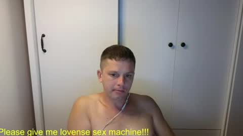 Snapshot of st1vemaster01 chatting on July 2026 02:37:01 PM st1vemaster01 online show from July 2026 02:37:01 PM