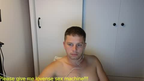 Snapshot of st1vemaster01 chatting on July 2026 01:51:01 PM st1vemaster01 online show from July 2026 01:51:01 PM