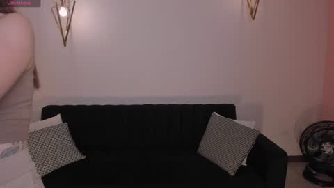 Snapshot of staceywood_ chatting on December 2024 10:23:02 AM Stacy Woods online show from December 2024 10:23:02 AM