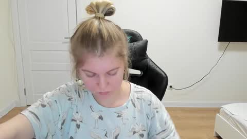 Stacy  online show from February 2025 04:50:01 PM