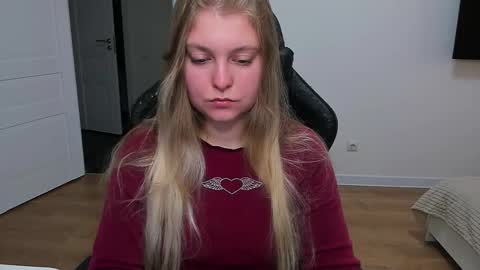 Stacy  online show from September 2025 03:17:01 PM