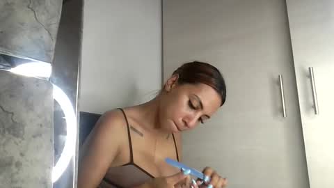 Stacy Queen online show from April 2026 04:12:02 PM