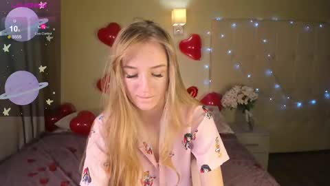 Snapshot of stacy_riiver chatting on February 2025 11:31:02 AM Stacy Mon Tue Wed Thu Fri Sun GMT GMT 3 1000am - 0400pm online show from February 2025 11:31:02 AM