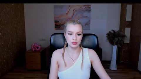 Stacy Western online show from February 2026 01:01:02 PM