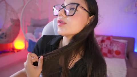 stacycooper_ online show from May 2026 07:10:02 PM