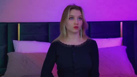 StacyEvances online show from February 2026 06:26:01 PM