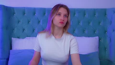 Snapshot of stacyevancesss chatting on May 2026 06:25:02 PM StacyEvances online show from May 2026 06:25:02 PM