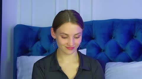 StacyEvances online show from August 2026 06:11:01 PM