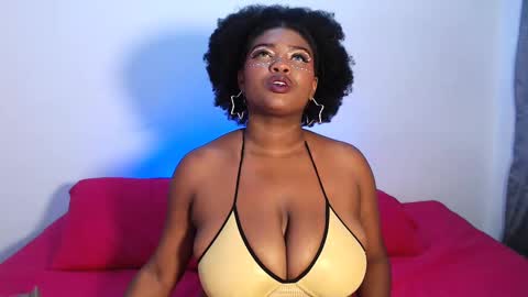 Snapshot of stacyhunterxxx chatting on March 2025 05:11:02 AM STACY online show from March 2025 05:11:02 AM