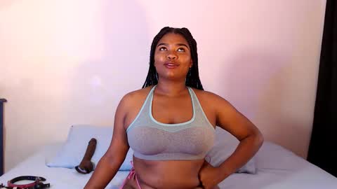 Snapshot of stacyhunterxxx chatting on October 2025 02:34:01 PM STACY online show from October 2025 02:34:01 PM