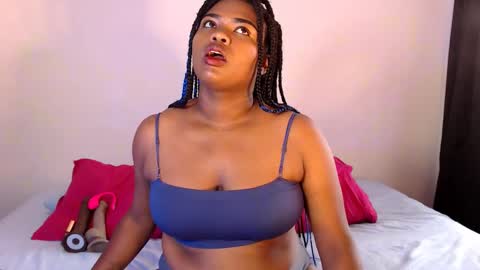 Snapshot of stacyhunterxxx chatting on October 2025 02:31:01 PM STACY online show from October 2025 02:31:01 PM