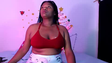 Snapshot of stacyhunterxxx chatting on December 2025 05:35:02 AM STACY online show from December 2025 05:35:02 AM