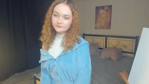 Snapshot of stacyroller chatting on February 2026 08:25:02 PM Violet online show from February 2026 08:25:02 PM