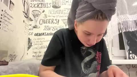 Emma online show from March 2026 08:11:01 PM