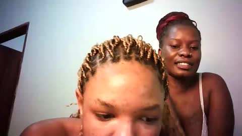 Snapshot of stacyweet chatting on October 2025 08:49:02 PM Stacysweet chocolate online show from October 2025 08:49:02 PM