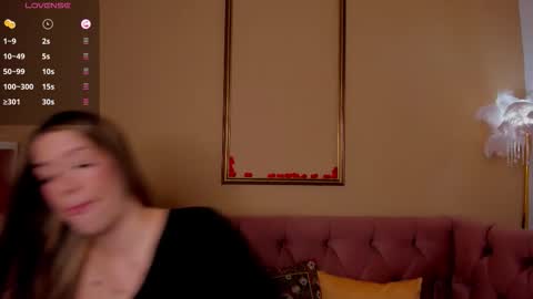 Snapshot of stacywells chatting on March 2026 01:44:02 AM Stacy online show from March 2026 01:44:02 AM