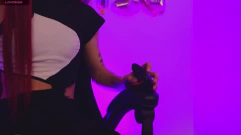 Snapshot of star_storm chatting on December 2024 08:13:01 AM star_storm online show from December 2024 08:13:01 AM