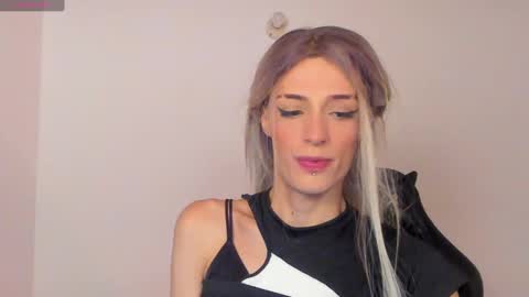 Snapshot of star_storm chatting on January 2025 05:43:02 AM star_storm online show from January 2025 05:43:02 AM