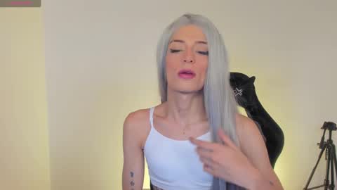 Snapshot of star_storm chatting on January 2025 07:42:01 AM star_storm online show from January 2025 07:42:01 AM