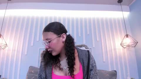 Stark Jones online show from October 2025 12:49:02 PM