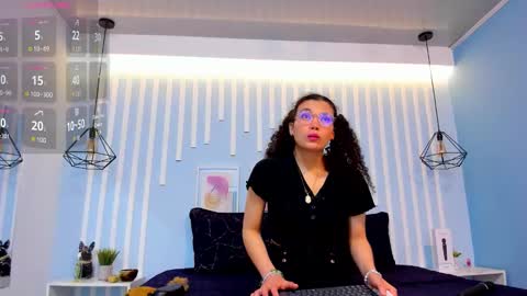 Stark Jones online show from October 2025 12:17:02 PM