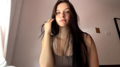 Lola online show from June 2026 10:19:01 AM