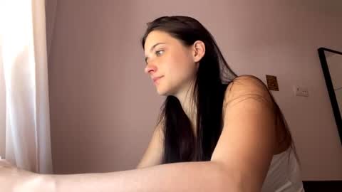 Lola online show from July 2026 11:49:01 AM