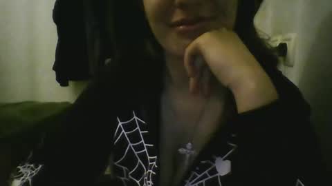 Snapshot of starlesseyes chatting on January 2025 04:02:02 PM starlesseyes online show from January 2025 04:02:02 PM