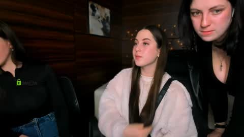 Staisy online show from March 2025 02:29:01 PM