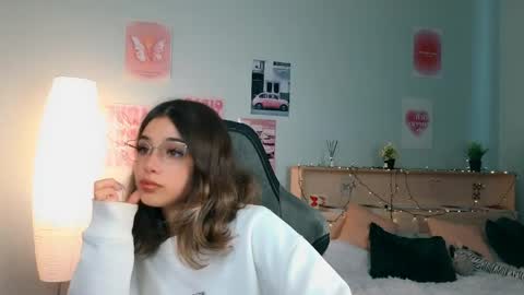 Sara online show from June 2026 02:33:01 PM