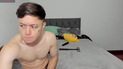 Snapshot of steban_and_kim chatting on November 2025 10:25:01 PM steban and kim online show from November 2025 10:25:01 PM