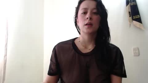 Luna Fox online show from December 2025 07:53:02 PM