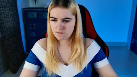 stef_nicks online show from October 2025 09:08:02 AM