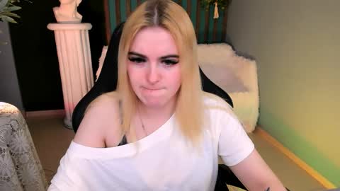 stef_nicks online show from April 2026 09:10:01 AM