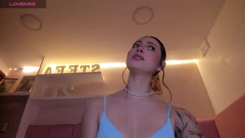 Stefa Gomez  online show from November 2025 11:47:02 AM