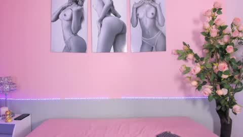 Snapshot of stefany_gonzales_ chatting on June 2026 01:12:01 PM Stefany online show from June 2026 01:12:01 PM