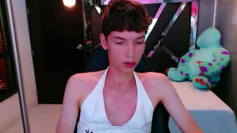 stefany piink online show from April 2026 08:54:02 PM