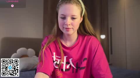 STEFI  Streams every day from 10 PM GTM1  online show from May 2026 02:39:02 AM
