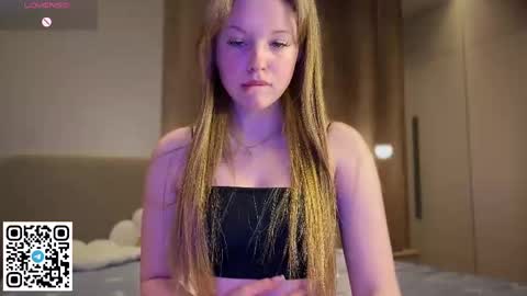 STEFI  Streams every day from 10 PM GTM1  online show from May 2026 09:42:02 PM