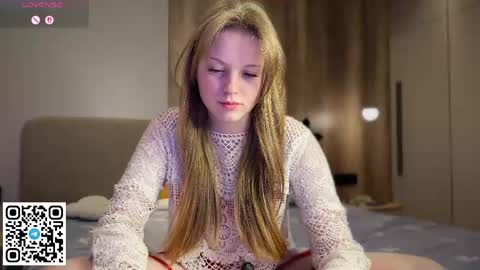 STEFI  Streams every day from 10 PM GTM1  online show from May 2026 10:16:01 PM