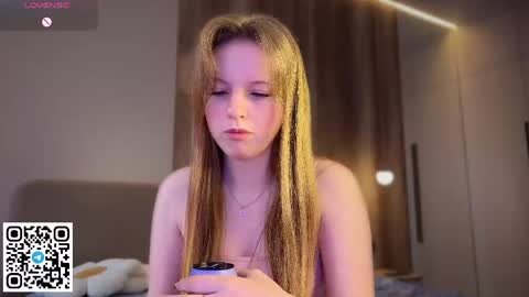 STEFI  Streams every day from 10 PM GTM1  online show from May 2026 04:08:02 AM