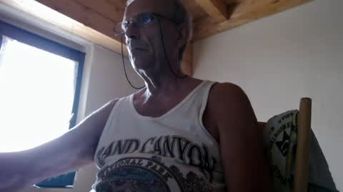 Snapshot of stefi444466 chatting on July 2026 08:38:01 AM stefi444466 online show from July 2026 08:38:01 AM