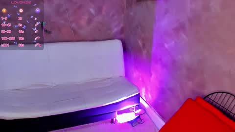 stella online show from December 2025 03:30:01 PM