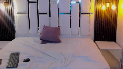 STELA online show from December 2025 02:30:02 AM