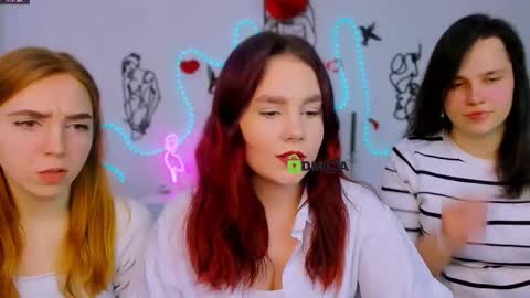 stella_flower online show from February 2026 12:57:02 PM