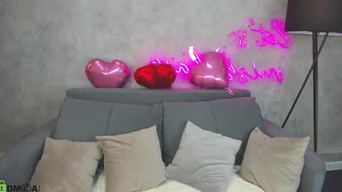 Snapshot of stella_soul chatting on February 2026 09:27:02 AM Stella online show from February 2026 09:27:02 AM