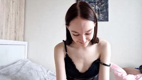 Snapshot of stellafalt chatting on November 2025 08:24:01 AM Stella online show from November 2025 08:24:01 AM