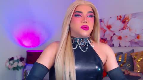 CALL ME STELLA online show from October 2025 10:02:01 AM