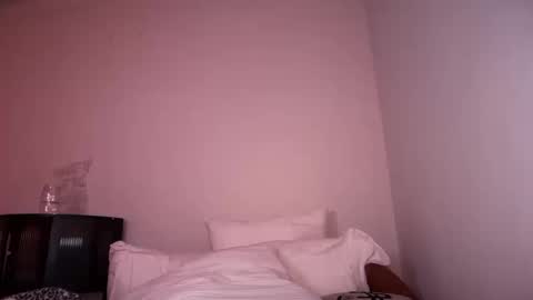 stellapearl online show from October 2025 07:46:02 PM