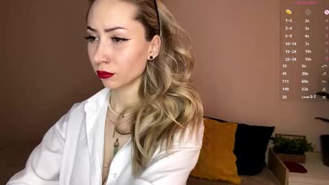 Alexia online show from February 2026 08:22:01 AM